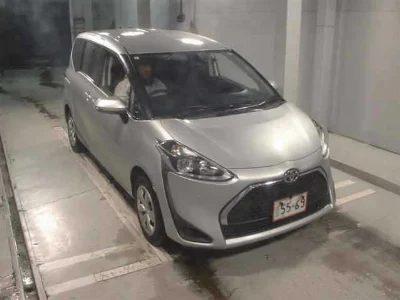 TOYOTA SIENTA 2021 с аукциона, 1500cc, пробег 77 000 км