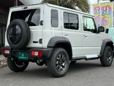 SUZUKI JIMNY NOMADE