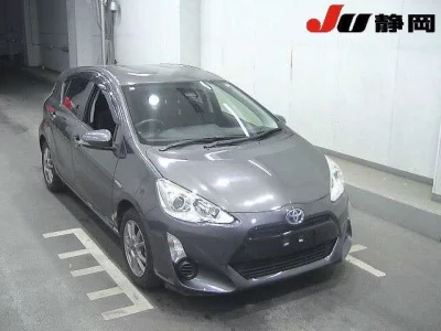 TOYOTA AQUA 2016 с аукциона, 1500cc, пробег 40 000 км