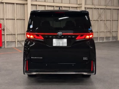 TOYOTA VELLFIRE 2024 с аукциона, 2500cc, пробег 5 000 км