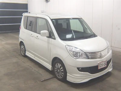 MITSUBISHI DELICA D2 2011 с аукциона, 1200cc, пробег 101 000 км