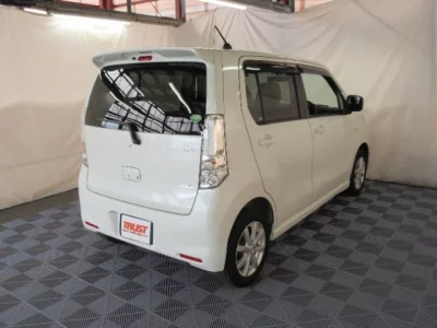 SUZUKI WAGON R 2013 с аукциона, 658cc, пробег 88 000 км