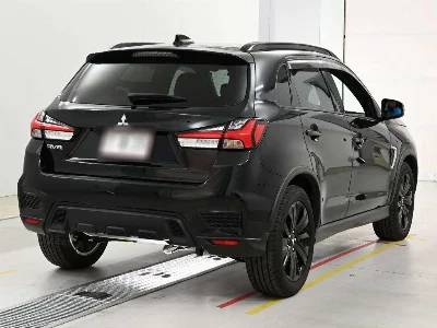 MITSUBISHI RVR