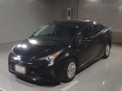 TOYOTA PRIUS 2018 с аукциона, 1800cc, пробег 40 000 км