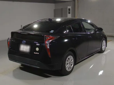 TOYOTA PRIUS 2018 с аукциона, 1800cc, пробег 40 000 км