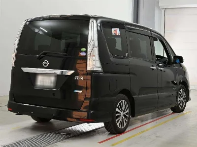 NISSAN SERENA