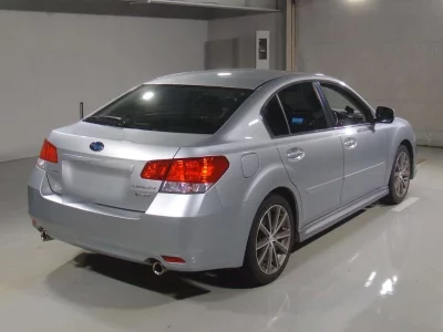 SUBARU LEGACY B4