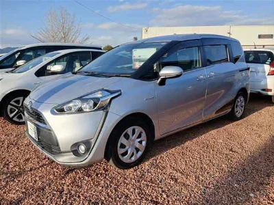 TOYOTA SIENTA 2016 с аукциона, 1500cc, пробег 96 000 км