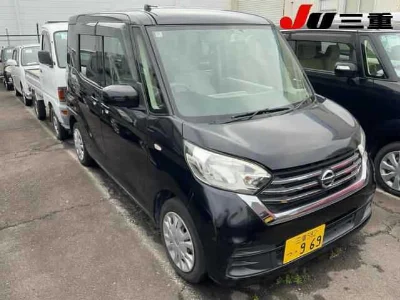 NISSAN DAYZ ROOX