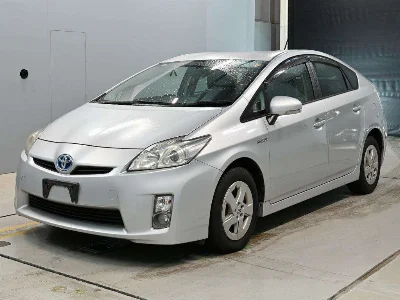 TOYOTA PRIUS 2010 с аукциона, 1800cc, пробег 68 000 км