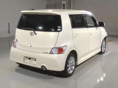 TOYOTA BB