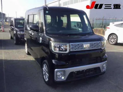 DAIHATSU WAKE