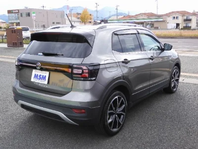VOLKSWAGEN T-CROSS