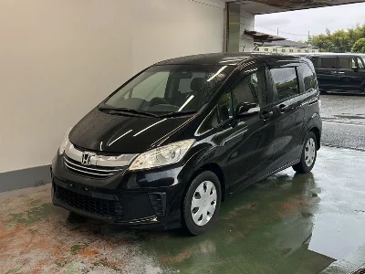 HONDA FREED 2015 с аукциона, 1500cc, пробег 49 000 км