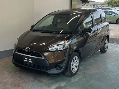 TOYOTA SIENTA 2015 с аукциона, 1500cc, пробег 184 000 км