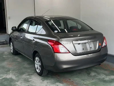 NISSAN TIIDA LATIO