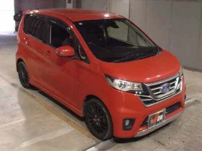 NISSAN DAYZ 2016 с аукциона, 660cc, пробег 124 000 км