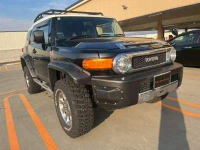 TOYOTA FJ CRUISER