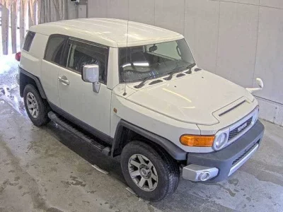 TOYOTA FJ CRUISER