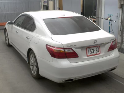 LEXUS LS