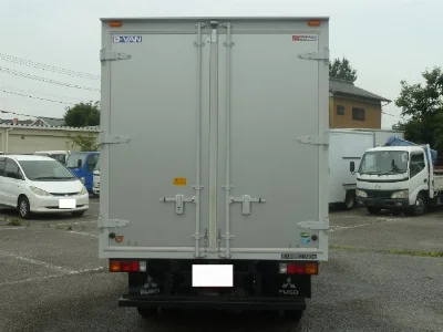 MITSUBISHI CANTER