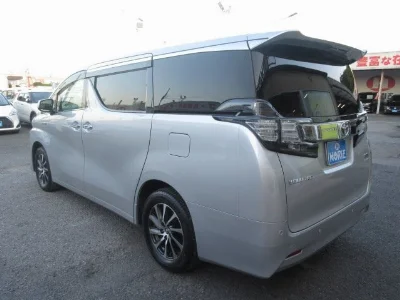 TOYOTA VELLFIRE с аукциона, 2500cc, пробег 32 000 км