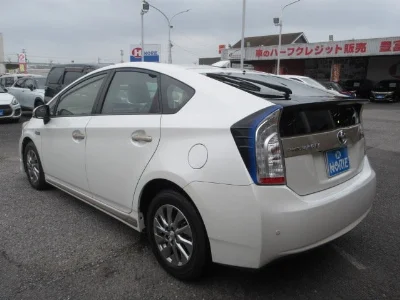 TOYOTA PRIUS PHV