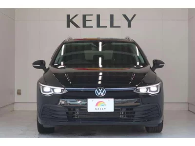 VOLKSWAGEN GOLF VARIANT 2023 с аукциона, 1000cc, пробег 30 000 км