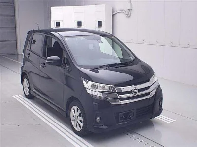 NISSAN DAYZ 2017 с аукциона, 660cc, пробег 80 000 км
