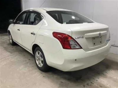 NISSAN TIIDA LATIO