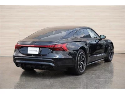 AUDI E-TRON GT