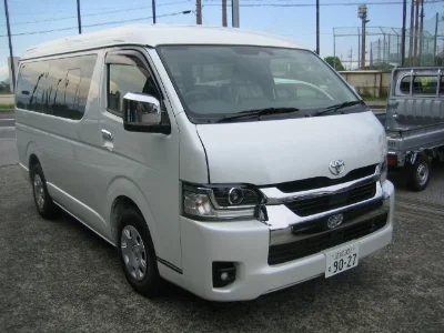 TOYOTA HIACE