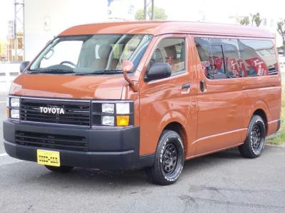 TOYOTA HIACE