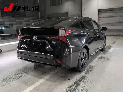 TOYOTA PRIUS с аукциона, 1800cc, пробег 75 000 км