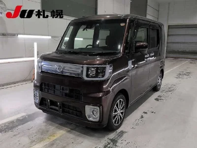TOYOTA PIXIS MEGA