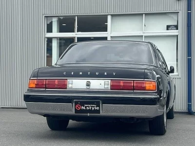 TOYOTA CENTURY