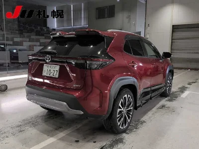 TOYOTA YARIS CROSS