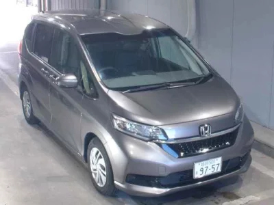 HONDA FREED 2021 с аукциона, 1500cc, пробег 124 000 км