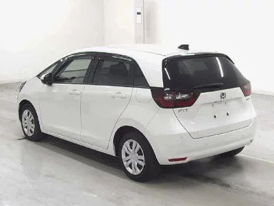 HONDA FIT 2023 с аукциона, 1500cc, пробег 30 000 км