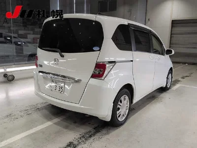 HONDA FREED с аукциона, 1500cc, пробег 88 000 км