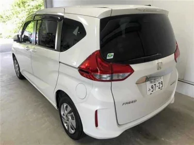HONDA FREED с аукциона, 1500cc, пробег 135 000 км