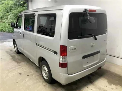 TOYOTA LITE ACE VAN
