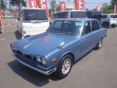 NISSAN SKYLINE