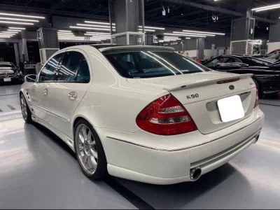 MERCEDES BENZ E CLASS