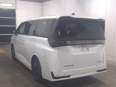 NISSAN ELGRAND