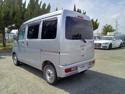 DAIHATSU HIJET VAN