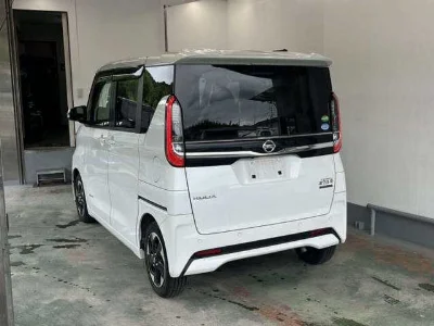 NISSAN ROOX 2021 с аукциона, 660cc, пробег 11 000 км