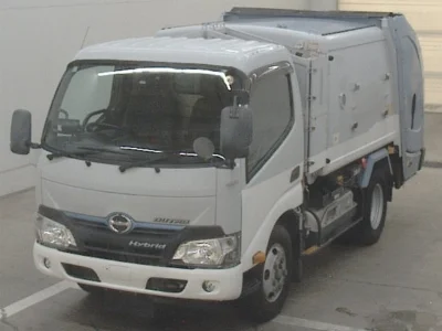 HINO DUTRO 2017 с аукциона, 4000cc, пробег 80 000 км