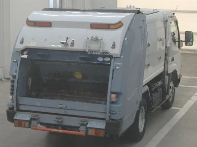 HINO DUTRO 2017 с аукциона, 4000cc, пробег 80 000 км
