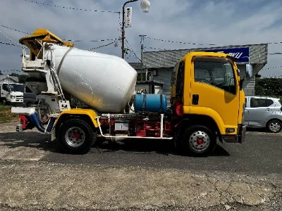 ISUZU FORWARD